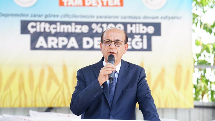 Başkan Geçit, “Depremzede Çiftçilerimize 35 Ton Arpa Dağıttık”